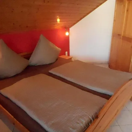 Homestay Gaestehaus Kathi *