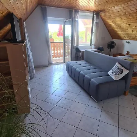 Quarto em Acomodações Particulares Gaestehaus Kathi Gyenesdiás